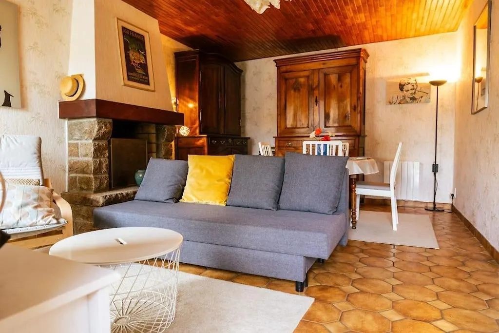 Maison De Bourg Saint-Domineuc 0*,  프랑스